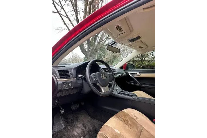 $9999 : Lexus CT 200h 2016 4dr Hatch image 10