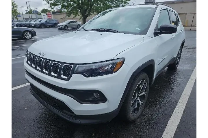$20700 : Jeep Compass 2024 4x4 Latitu image 3