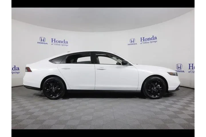 $29875 : Honda Accord 2025 SE 4dr Sed image 8