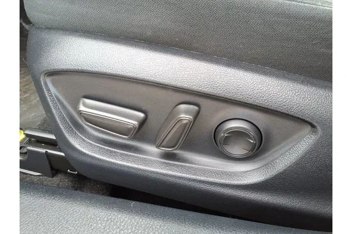 $25311 : Toyota Camry 2023 LE 4dr Sed image 9