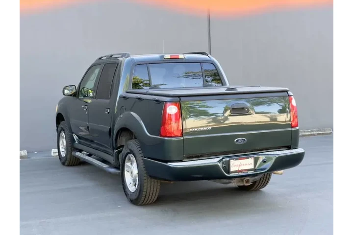 $9940 : 2004 Explorer Sport Trac Adre image 9