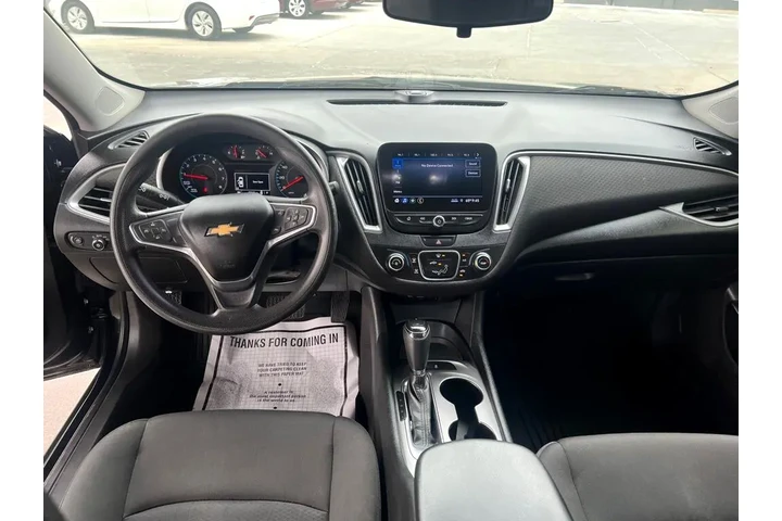 2019 Malibu LS image 9