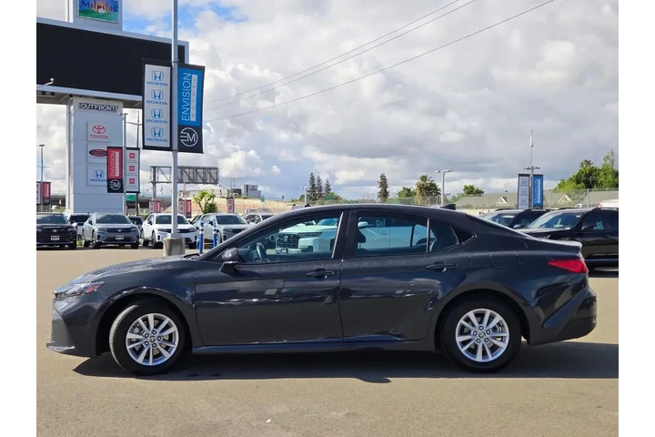 $28588 : Toyota Camry 2025 SE 4dr Sed image 5