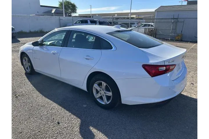 $16547 : Chevrolet Malibu 2024 LT 4dr image 6
