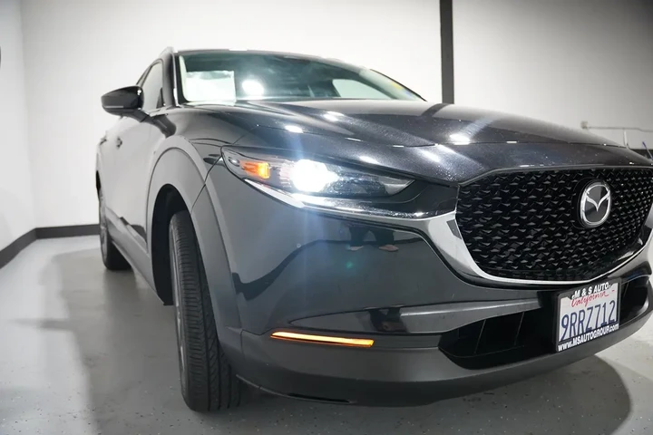 $22402 : 2025 CX-30 image 2