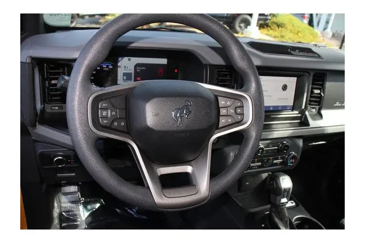 $33394 : Ford Bronco 2022 4x4 Base 2d image 3