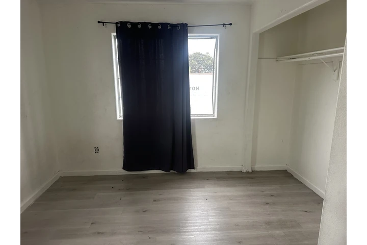 $850 : Rento cuarto image 2