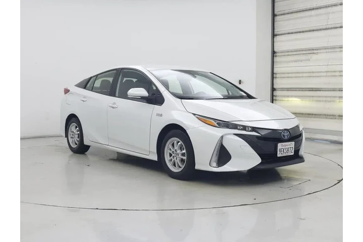 $28998 : Toyota Prius Prime 2022 XLE image 1