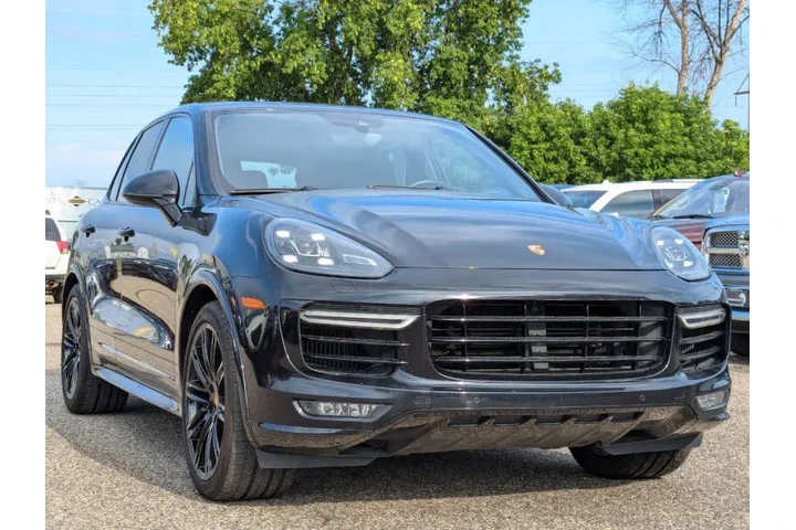 $55970 : 2016 Cayenne Turbo S image 5