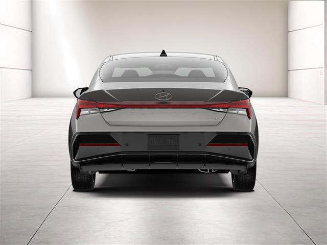 $28560 : New  Hyundai ELANTRA Limited image 6