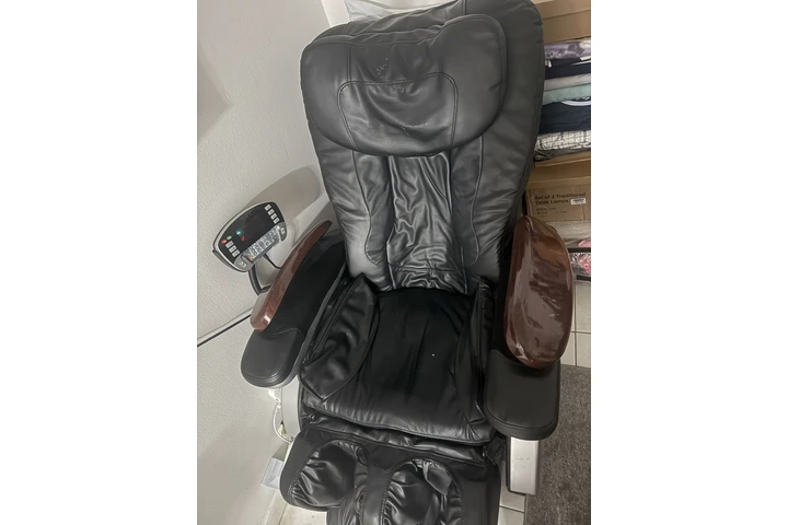 $650 : Silla qelectrica de masage image 1