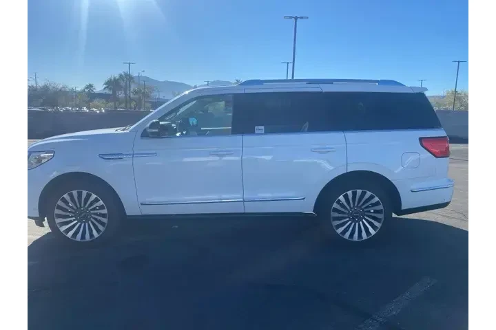 $39598 : Lincoln Navigator 2021 4x4 R image 8