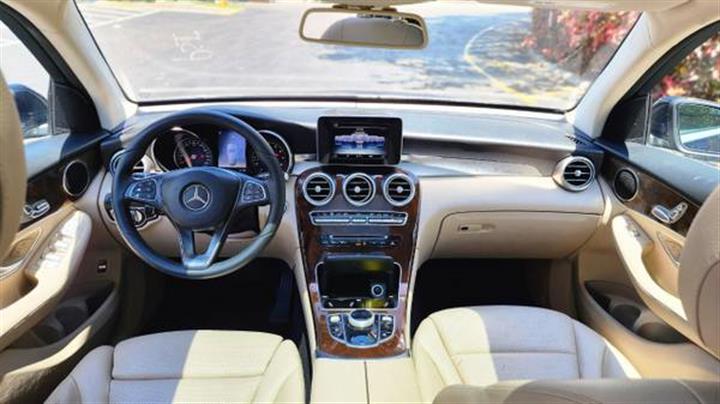 $15000 : 2018 Mercedes GLC 300 image 5