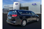 $30499 : Chrysler Voyager 2025 LX 4dr thumbnail