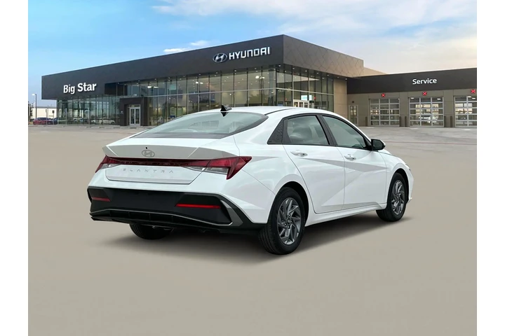 $20713 : Hyundai ELANTRA 2024 SEL 4dr image 7
