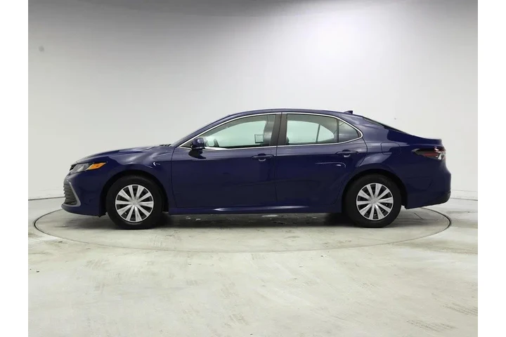 $27998 : Toyota Camry Hybrid 2023 LE image 3