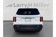 Kia Sorento 2022 LX 4dr SUV thumbnail