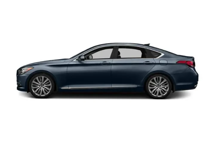 $15970 : Hyundai Genesis 2015 3.8L 4d image 2