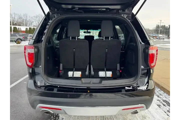 $7900 : Ford Explorer 2016 AWD XLT 4 image 7