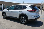 $19998 : Nissan Rogue 2024 AWD SV 4dr thumbnail