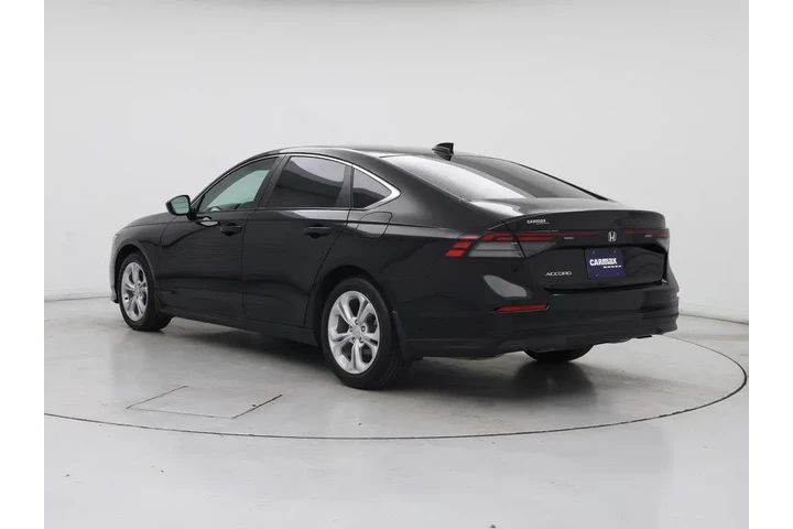 $24998 : Honda Accord 2024 LX 4dr Sed image 2