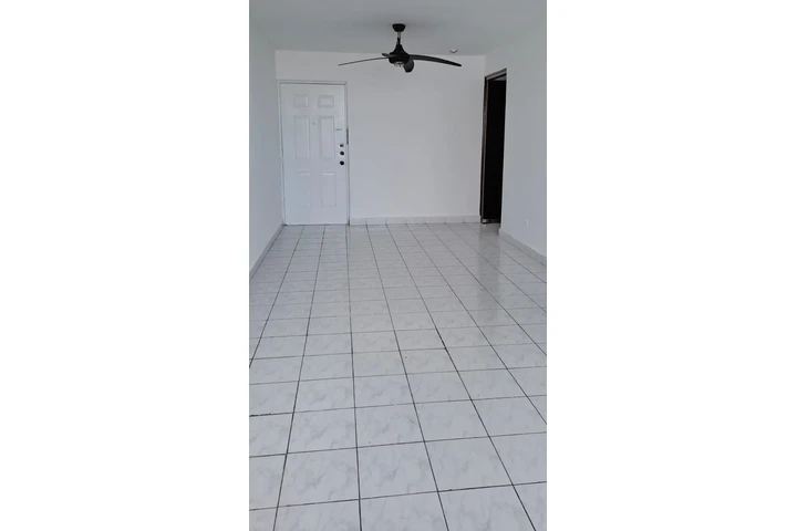 $795 : Alquiler Edificio Torres Del S image 4