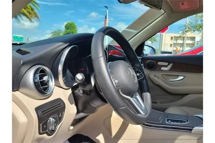 $24990 : Mercedes-Benz GLC 2020 GLC 3 image 9
