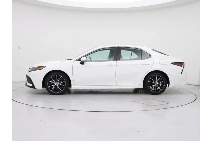 $26998 : Toyota Camry 2024 SE 4dr Sed image 3