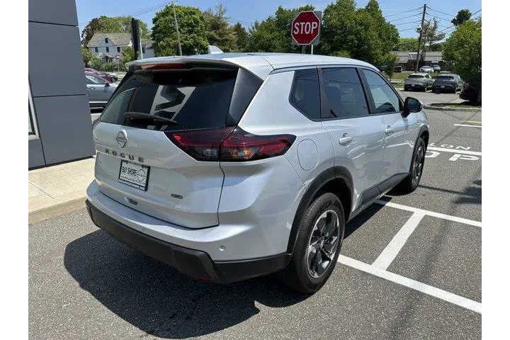 $21656 : Nissan Rogue 2025 AWD SV 4dr image 5