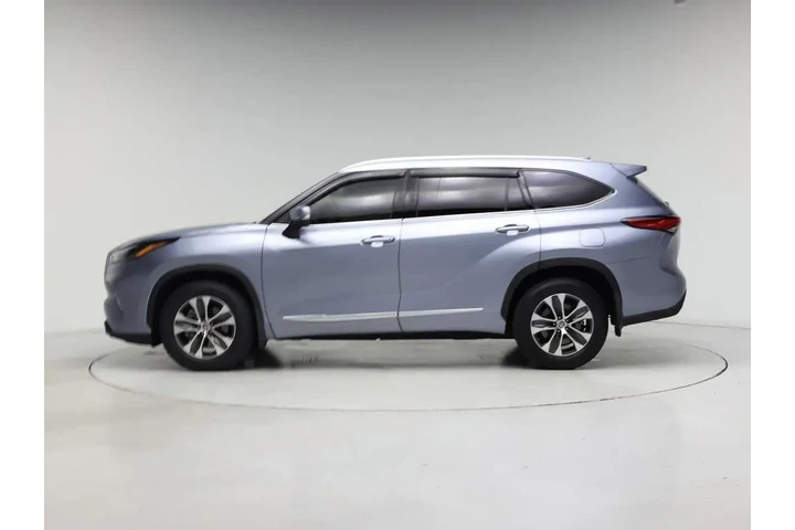$33998 : Toyota Highlander 2022 XLE 4 image 3