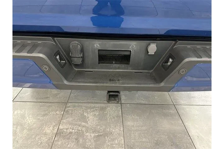 $36500 : Ford F-150 2023 4x4 XLT 4dr image 6