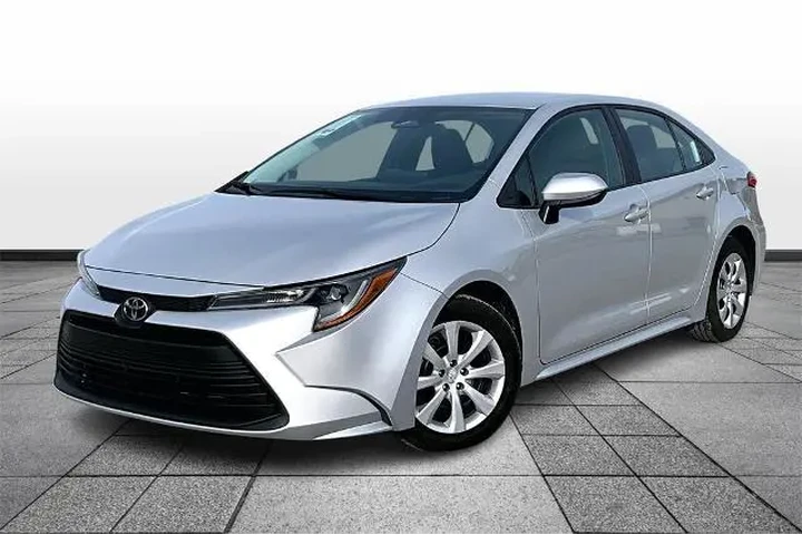 $20133 : Toyota Corolla 2023 LE 4dr S image 1
