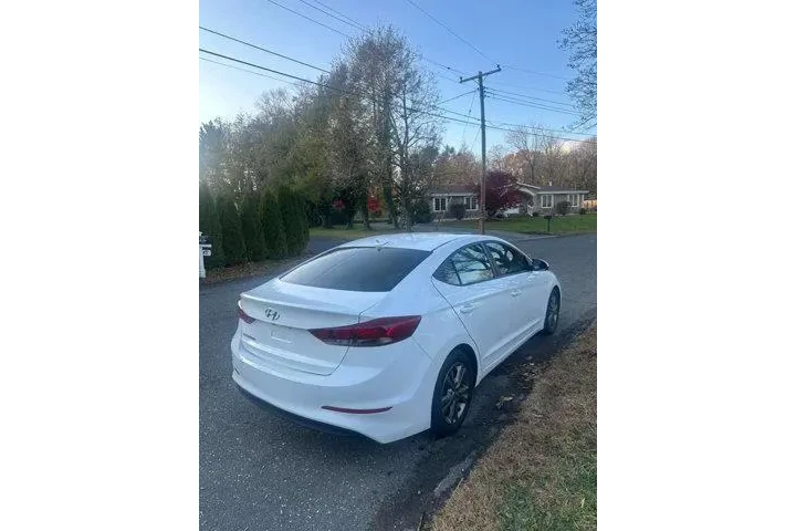 $7995 : Hyundai ELANTRA 2018 Limited image 8