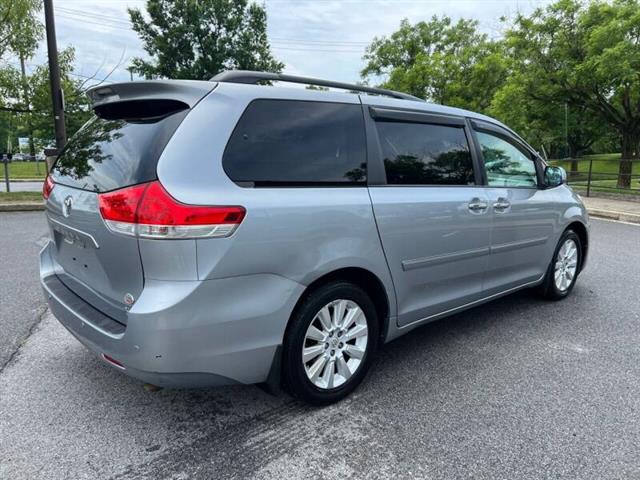 $14500 : 2013 Sienna XLE 7-Passenger image 6