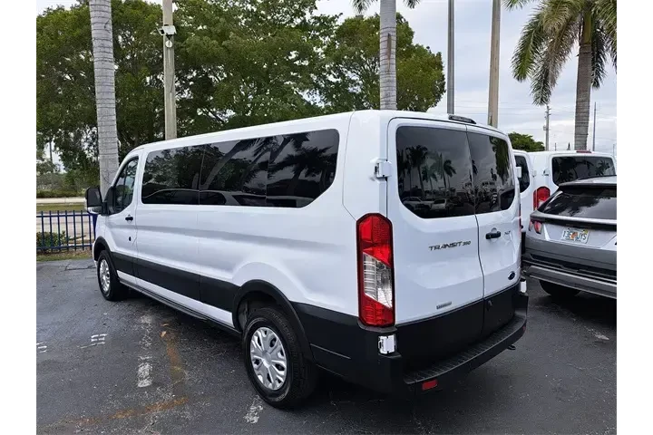 $32990 : Ford Transit 2023 350 XL 3dr image 4