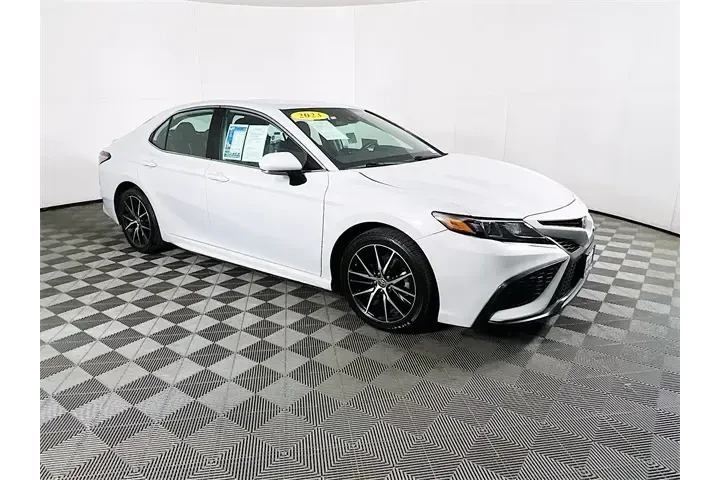 $23500 : Toyota Camry 2023 SE 4dr Sed image 1
