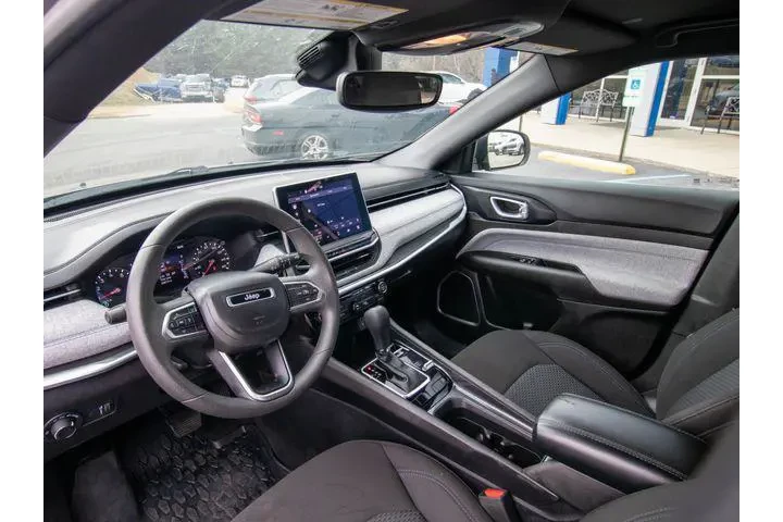 $20204 : Jeep Compass 2023 4x4 Sport image 6