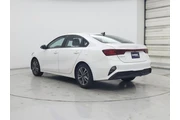 $16998 : Kia Forte 2023 LXS 4dr Sedan thumbnail