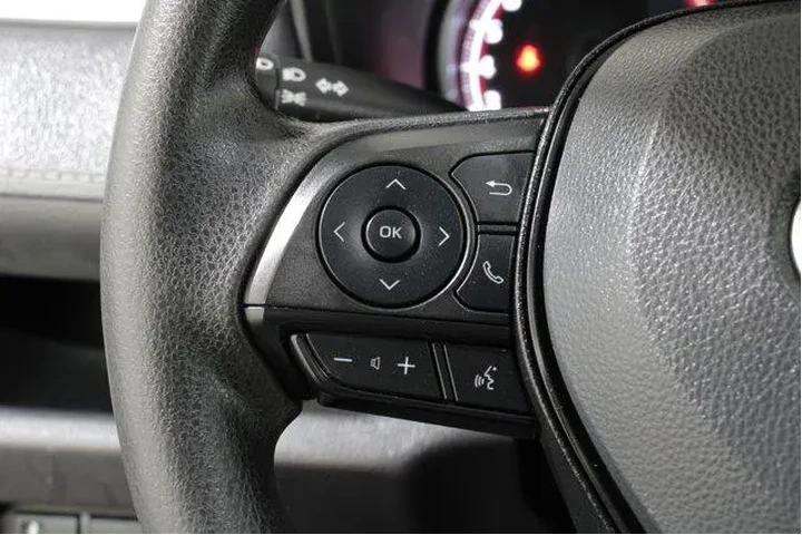 $29698 : Toyota RAV4 2024 AWD LE 4dr image 9