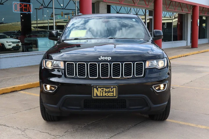 $19688 : 2018 Grand Cherokee Laredo E image 3