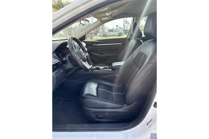 $20788 : Nissan Altima 2024 2.5 SR 4d image 5