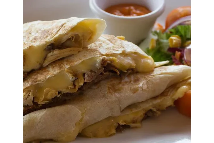 Munchies MX and Café! image 2