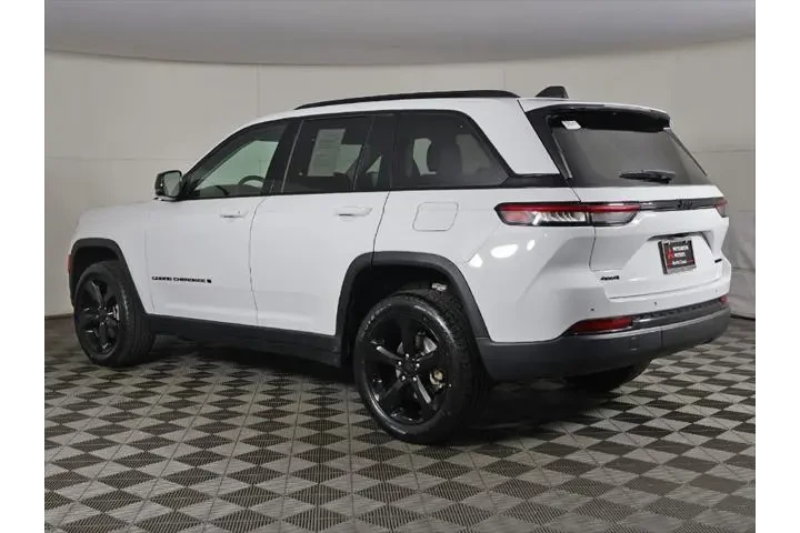 $28693 : Jeep Grand Cherokee 2023 4x4 image 10