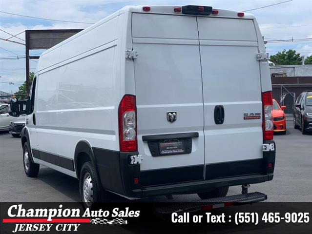 Used 2022 ProMaster Cargo Van image 8