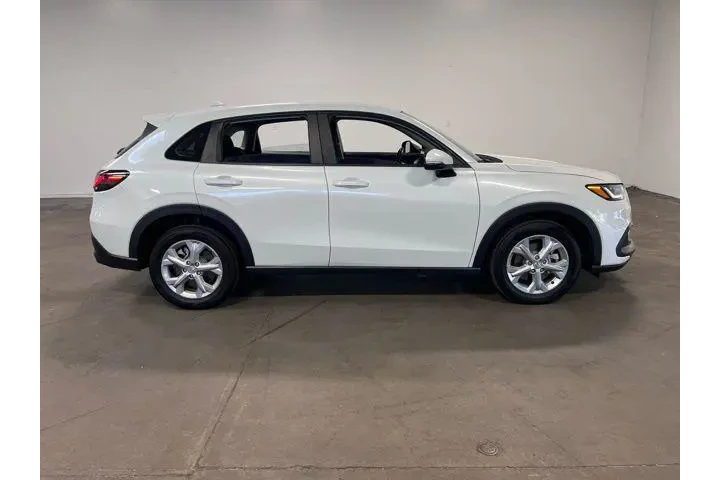 $24815 : Honda HR-V 2023 AWD LX 4dr C image 2