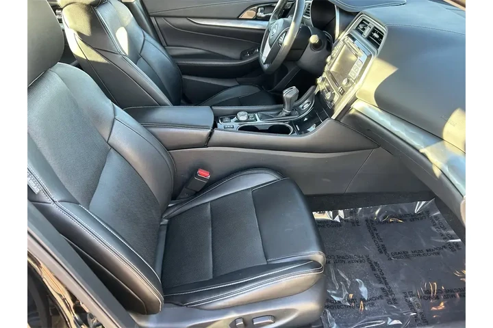 $22508 : Nissan Maxima 2023 3.5 SV 4d image 9
