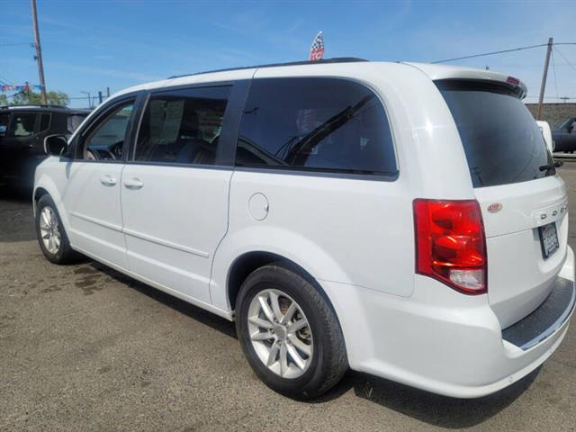 $9999 : 2016 Grand Caravan SXT Plus image 9