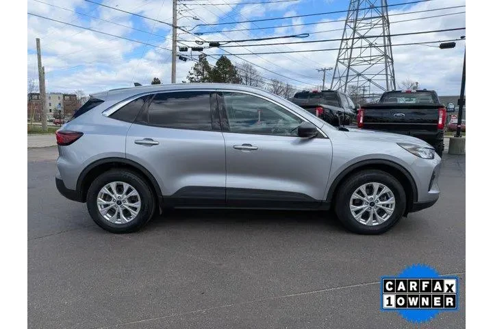 $24781 : Ford Escape 2023 AWD Active image 2