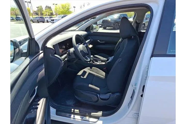 $30990 : Hyundai TUCSON 2025 AWD SE 4 image 9