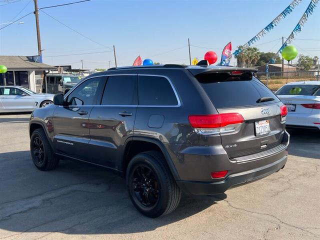 $16395 : 2016 Grand Cherokee Laredo image 5